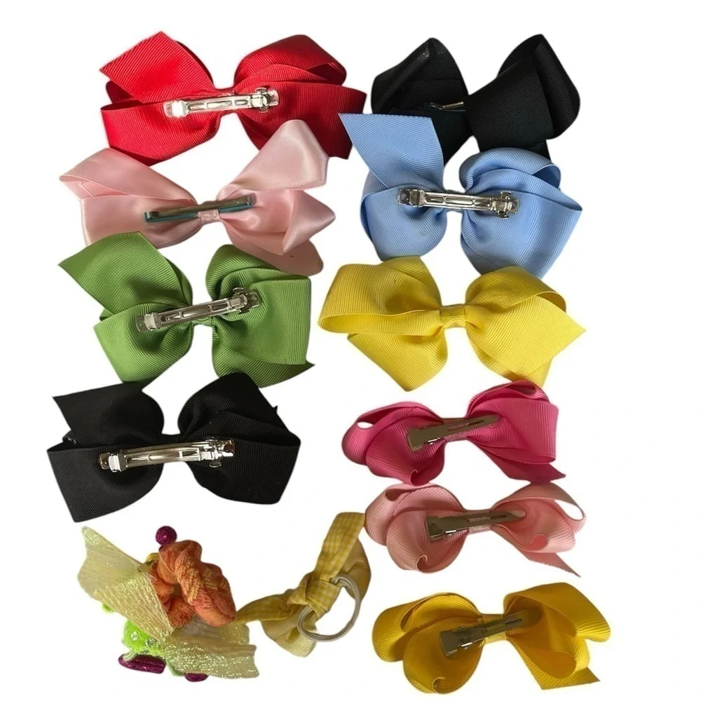 Assortment of Hair Bows.